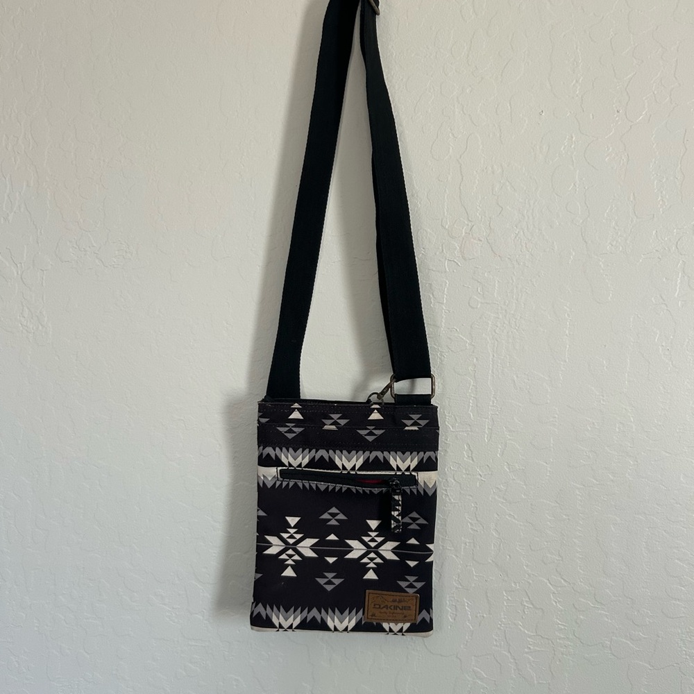 Dakine Black and White Aztec Crossbody Bag
